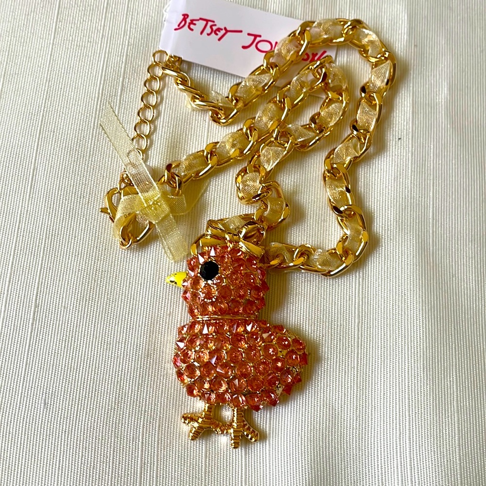 Betsey Johnson pink rhinestone accent gold-tone Chick Easter necklace BNWT